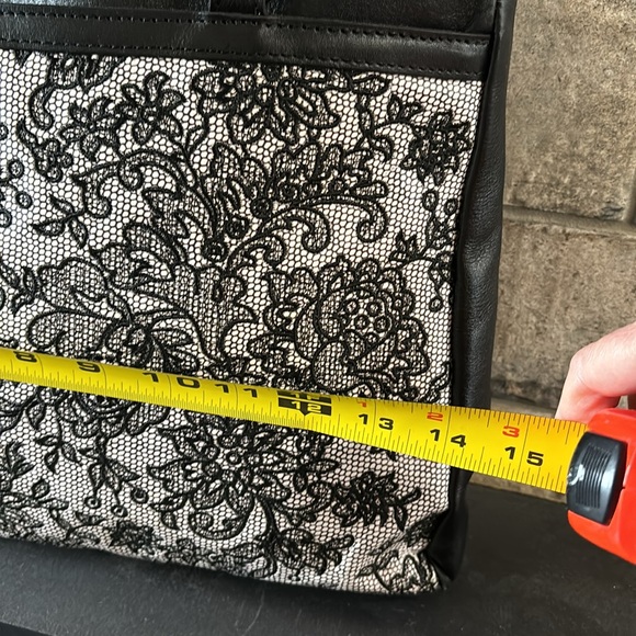 NWT Patricia Nash. Chantilly Lace bag - Picture 8 of 9